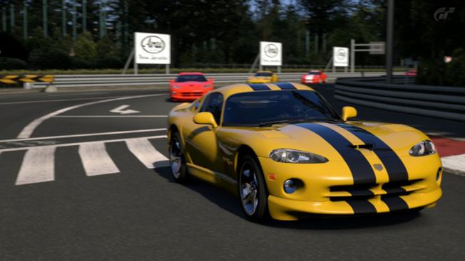 Real Racing 3 est disponible sur iPhone et iPad...