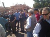 Bill Clinton admire charmeurs serpents Marrakech