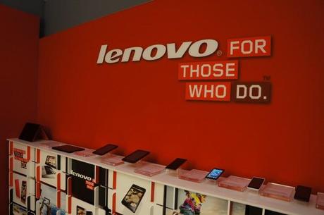 MWC 2013 – Lenovo et ses nouvelles 3 tablettes DSC00924