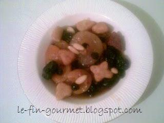 echbah essefra (pâte d'amande)  aux fruits confits