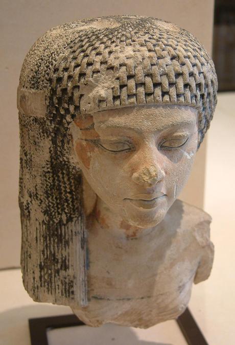 http://upload.wikimedia.org/wikipedia/commons/e/e5/Egypte_louvre_169_buste_de_femme.jpg