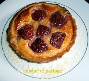 tarte-amandine-fraises.JPG