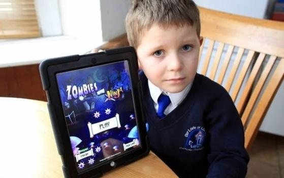 Comment moi, Danny, 5 ans je me suis gavé en options payantes sur le jeu Zombie v Ninja...