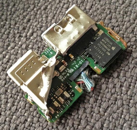 Pourquoi l'adaptateur Lightning AV sur iPhone est-il si cher?