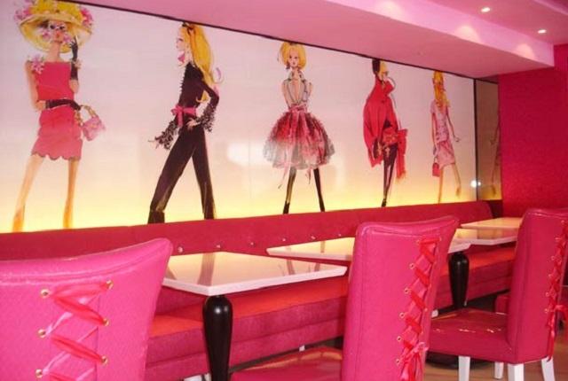 Barbie Cafe 02
