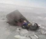 vidéo motoneige lac gelée trou glace