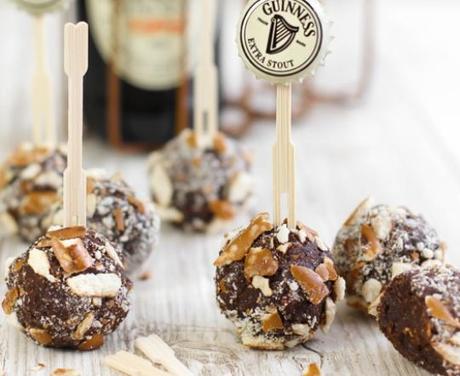 15 Recettes à Base de Guinness pour Fêter l’Irlande & la Saint Patrick ! Guinness Pretzel Truffles