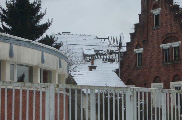 Pour le troisième hiver consécutif, le dispensaire de la place Dompsin a agonisé sous la neige !