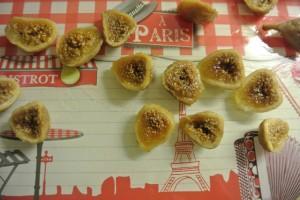 Figues au fromage frais_coupez les figues en deux Figues au fromage frais_coupez les figues en deux