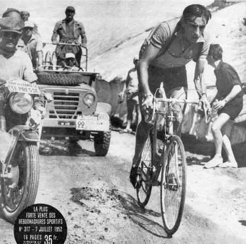 Fausto, cycliste en #alfaromeo CoppiGalibier52.jpg