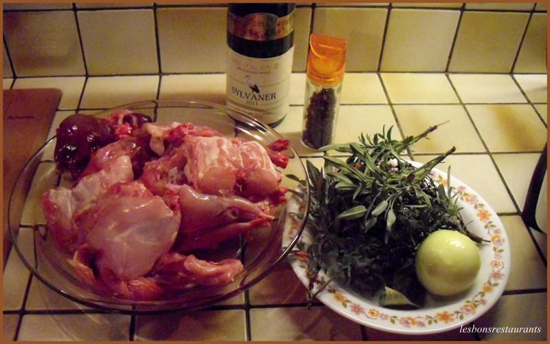 LAPIN AU VIN BLANC