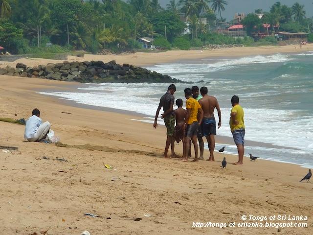 Trempette et surf artisanal à Tangalle au Sri Lanka !