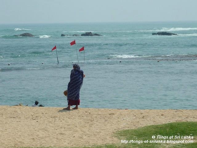 Trempette et surf artisanal à Tangalle au Sri Lanka !