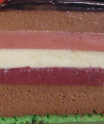 Entremet mousse au chocolat et fruits des bois (version 1)