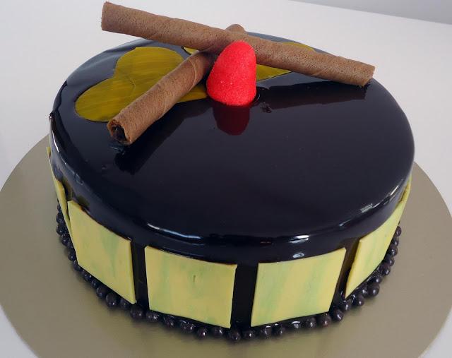 Entremet mousse au chocolat et fruits des bois (version 1)