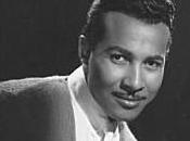 Jewel Akens chantera plus avec petits oiseaux abeilles!