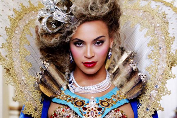 Beyoncé aurait Lady Gaga, Justin Timberlake et Rihanna sur son 5ème album