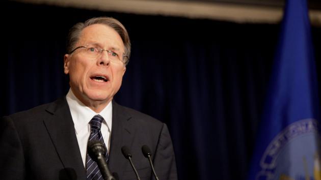 Continent Mal (une terre avec fusil)