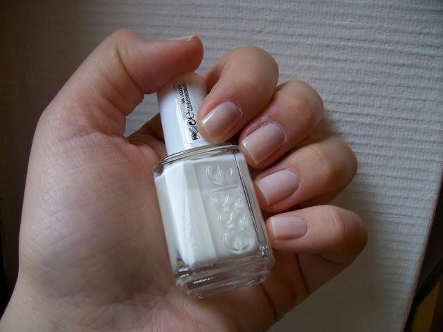 Mise à nu(d)e avec Essie...