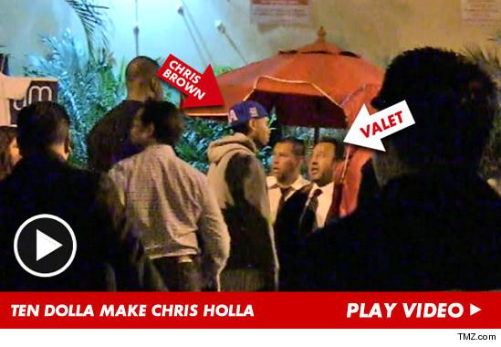 VIDEO Chris Brown s'en prend à un voiturier pour 10 dollars
