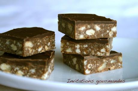 CARRÉS CHOCOLAT AU LAIT ET NOIX