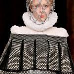 La collection McQueen par Sarah Burton, enceinte !