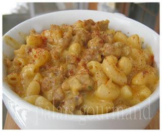 Macaroni au fromage full cool à la saucisse italienne