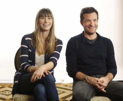 Jessica Biel & Jason Bateman font la grève des toilettes! + une vidéo