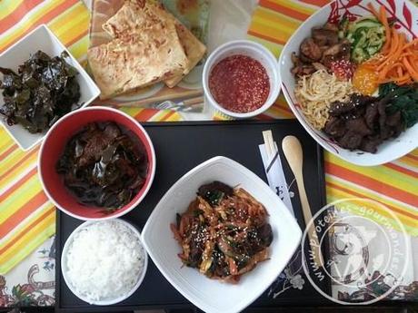 Saveurs coréennes dans un rouleau de printemps, purée pimentée