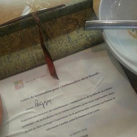 Saveurs coréennes dans un rouleau de printemps, purée pimentée