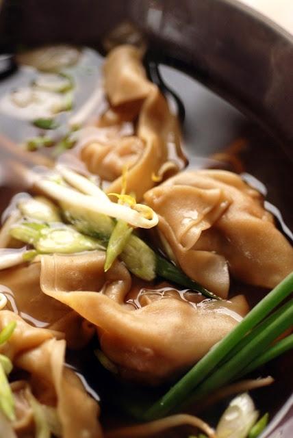 Le vendredi c'est retour vers le futur… J'adooore les nouilles et les raviolis asiatiques !!!