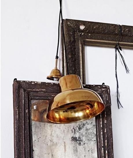 DECOuvrir-gold lights