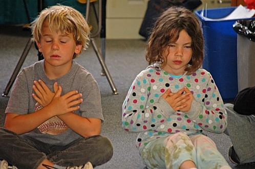 enfants-meditation.jpg