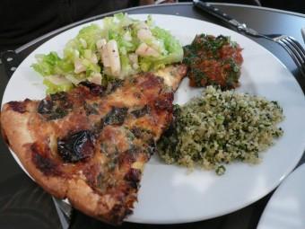 Restau Eh Oui Assiette tarte + légumes 340x255