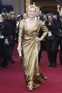 892159_streep-best-actress-nominee-for-her-role-in-the-iron-lady-poses-at-the-84th-academy-awards-in-hollywood