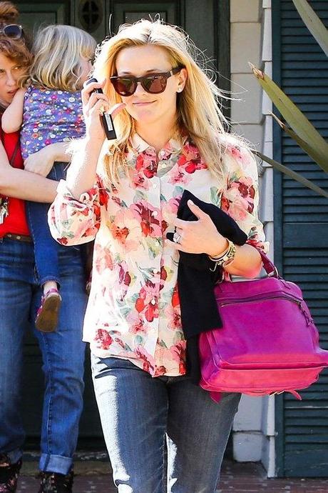 Shopping : une chemise florale comme Reese Witherspoon !