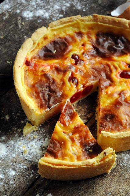 Joli flan aux cerises avec comme une odeur d'enfance… enfin si ma mère avait pensé à cuisiner un jour !!!