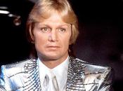 Claude François tombe saccagée, fans sous choc