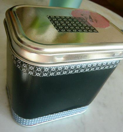 boîte metal cafe Illy customisée sablés cadeau gourmand fait maison (2)