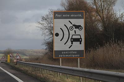 On the road again (incognito, enytre N**** et L********)