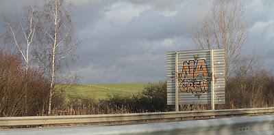 On the road again (incognito, enytre N**** et L********)