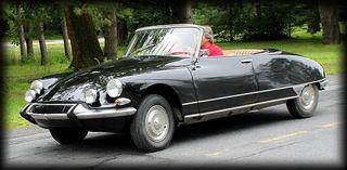 Il laissait courir son cabriolet décapoté