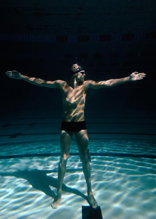 cesar_cielo_097_large swim 1