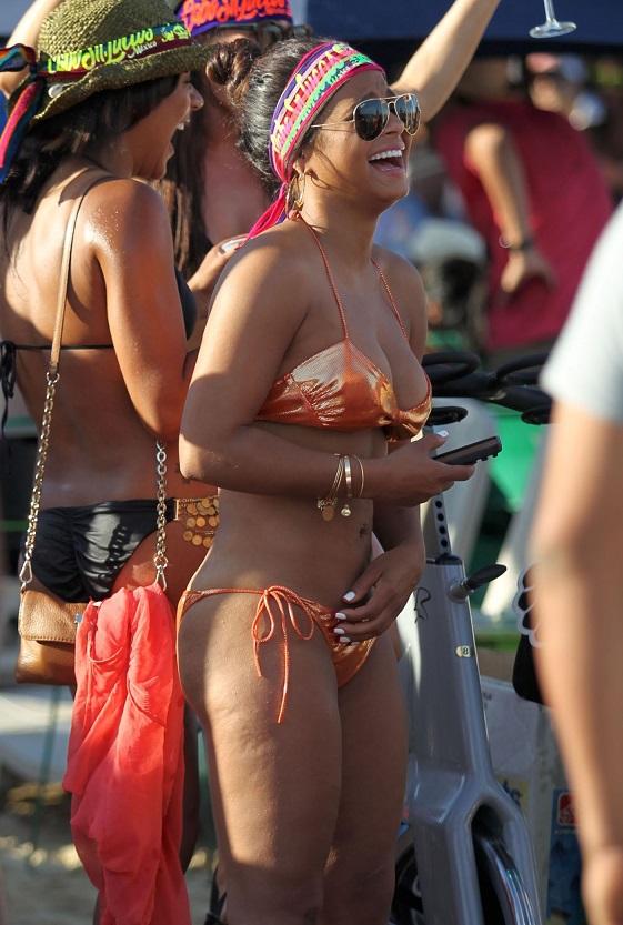 Christina Milian en Bikini à Cabo San Lucas - 16.03.2013