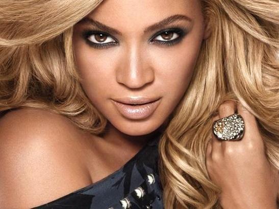 La sortie du nouvel album de Beyonce repoussé ?