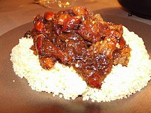 Tajine d'agneau aux pruneaux, amandes et miel