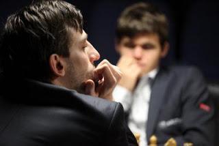 Alexander Grischuk battu par Magnus Carlsen 