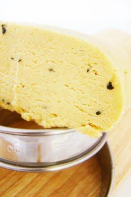 Tarte mousse citron, basilic et meringue craquante...