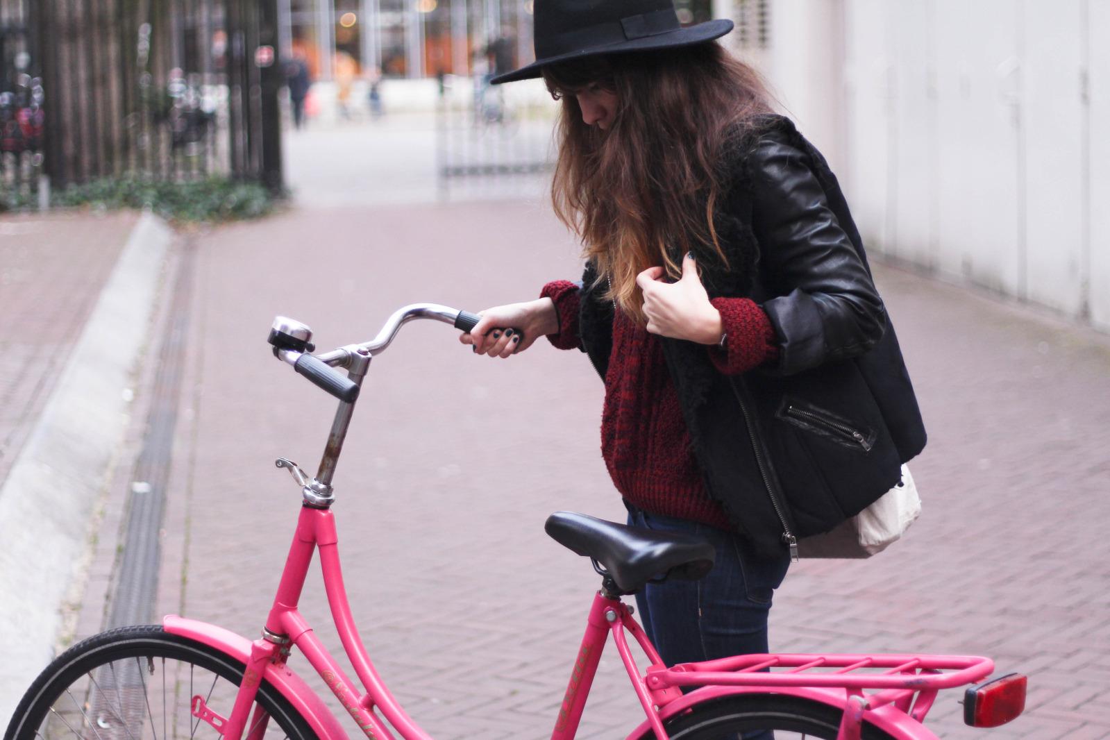 Image and video hosting by TinyPic