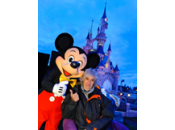 Mickey aussi tourne vers Louis Bertignac Disneyland Paris